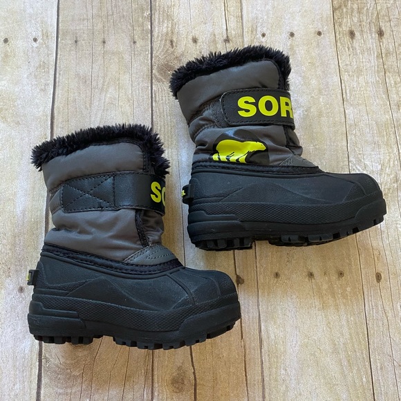 Sorel Snow Boots - Picture 4 of 8